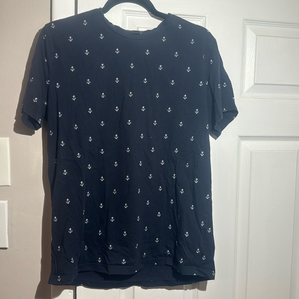 Dark blue anker shirt (front and back)